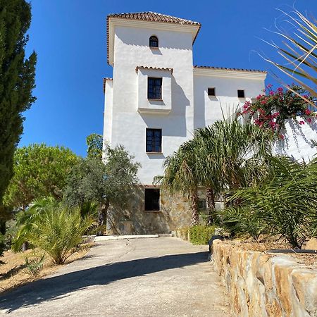 Castle Tower Apartment In Rural Holiday Park 'Bernard' Tolox Extérieur photo