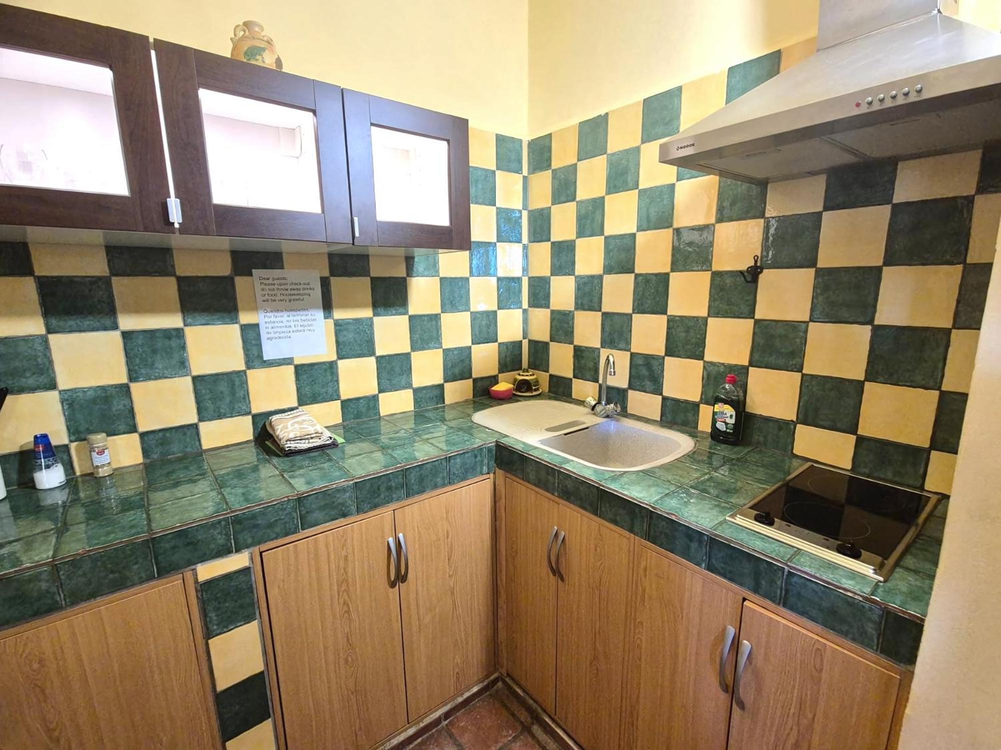 Castle Tower Apartment In Rural Holiday Park 'Bernard' Tolox Extérieur photo