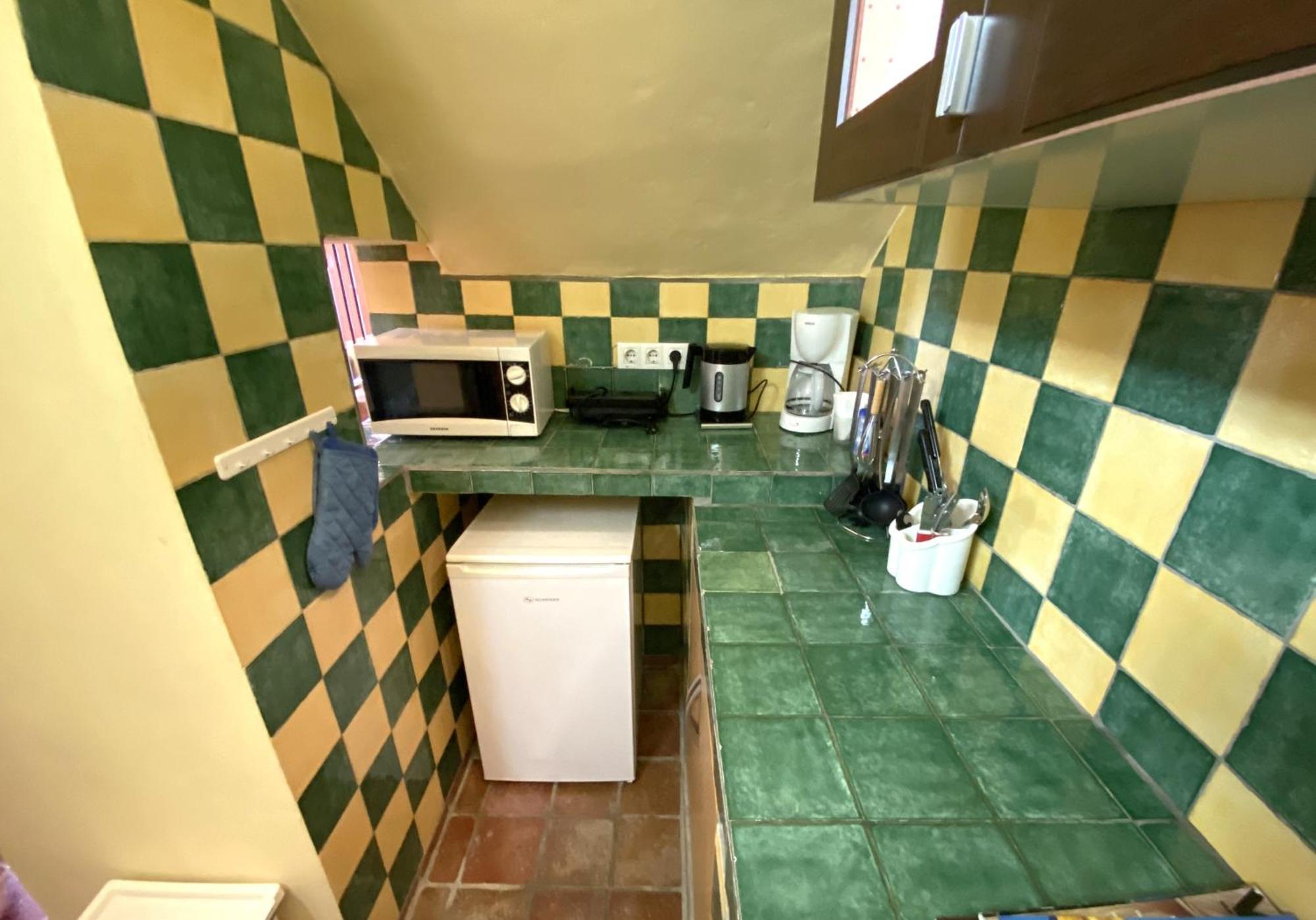 Castle Tower Apartment In Rural Holiday Park 'Bernard' Tolox Extérieur photo