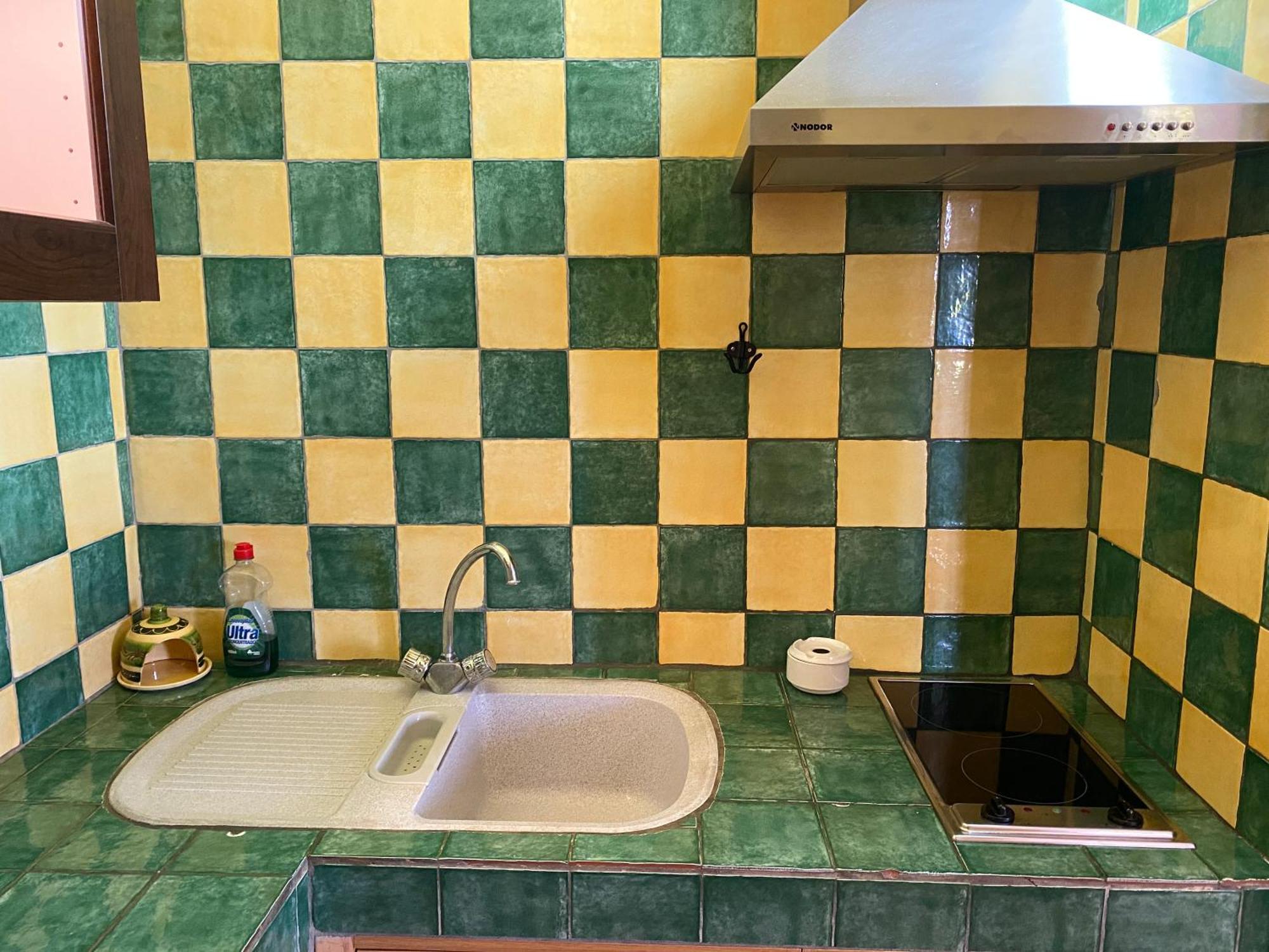 Castle Tower Apartment In Rural Holiday Park 'Bernard' Tolox Extérieur photo