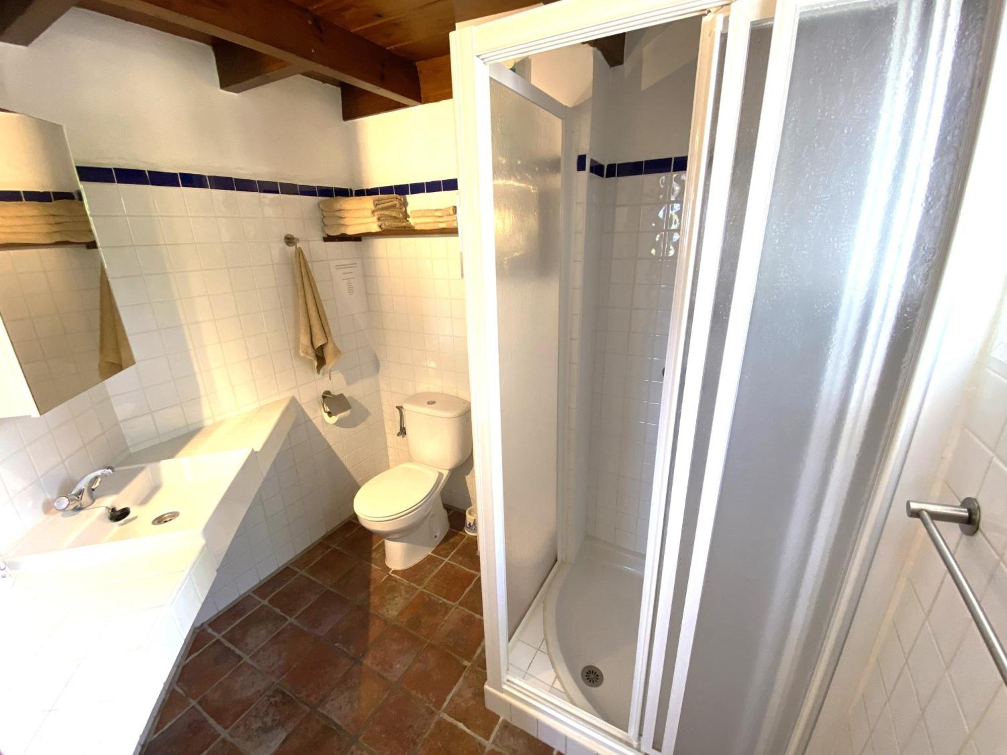 Castle Tower Apartment In Rural Holiday Park 'Bernard' Tolox Extérieur photo